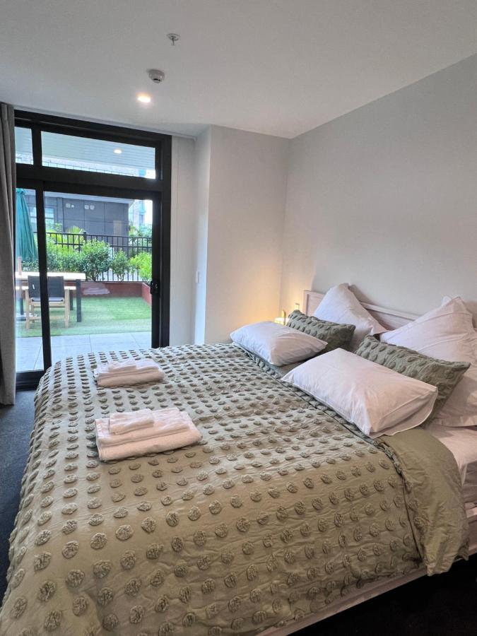 3 Bedroom Apartment In Newmarket Auckland Exterior photo